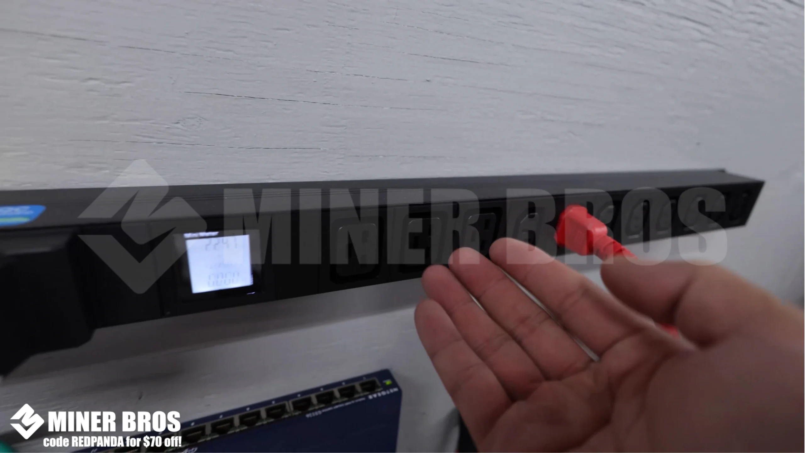 The C20 plugs into the DG2, and the P13 connects to a 240V 30A PDU. - 4