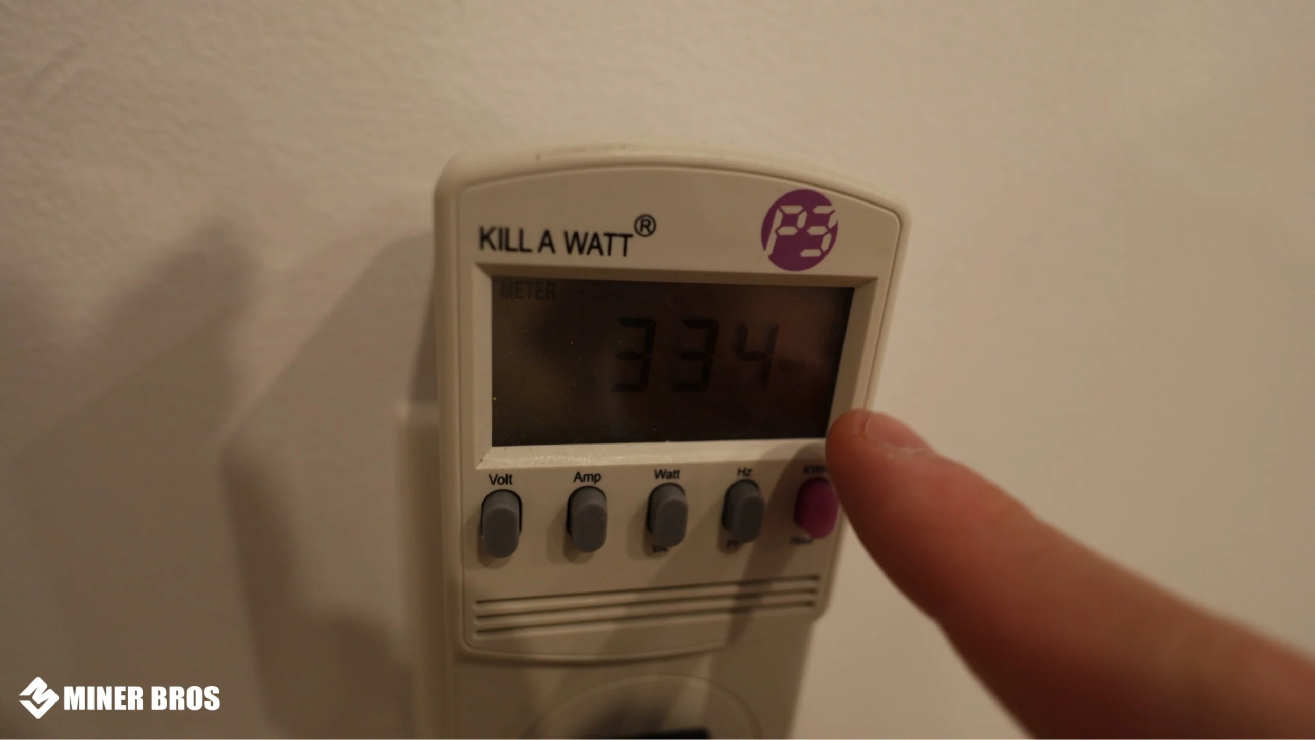 The Fluminer L2 typically delivers 1.0–1.2 GHs hashrate with a power draw of around 330–340W. - 27